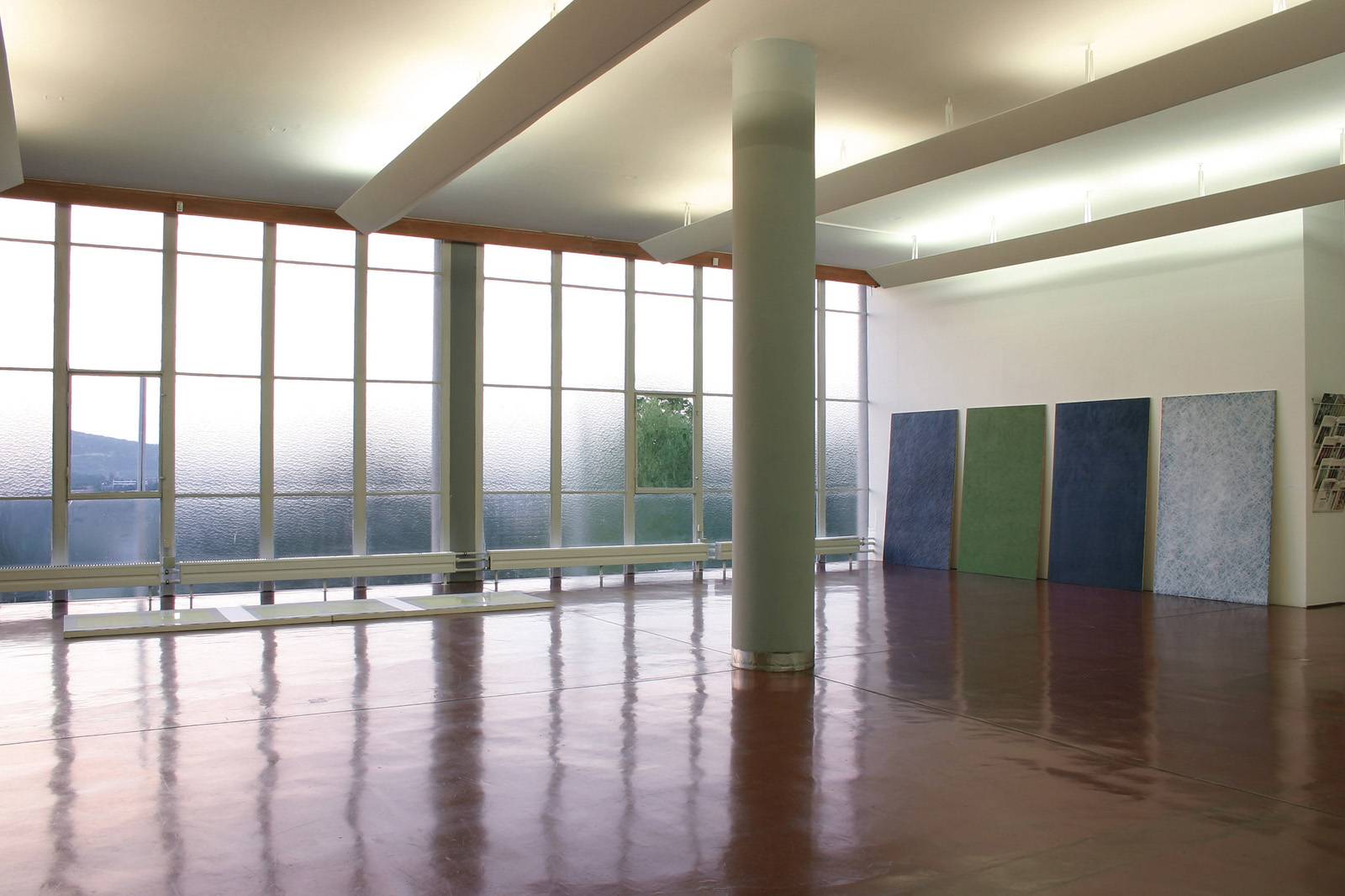 Fotografická dokumentace projektu Dalibor Novotný, 2004. Fotoarchiv Krajské galerie výtvarného umění ve Zlíně. Realizace projektu Milan Brychta.