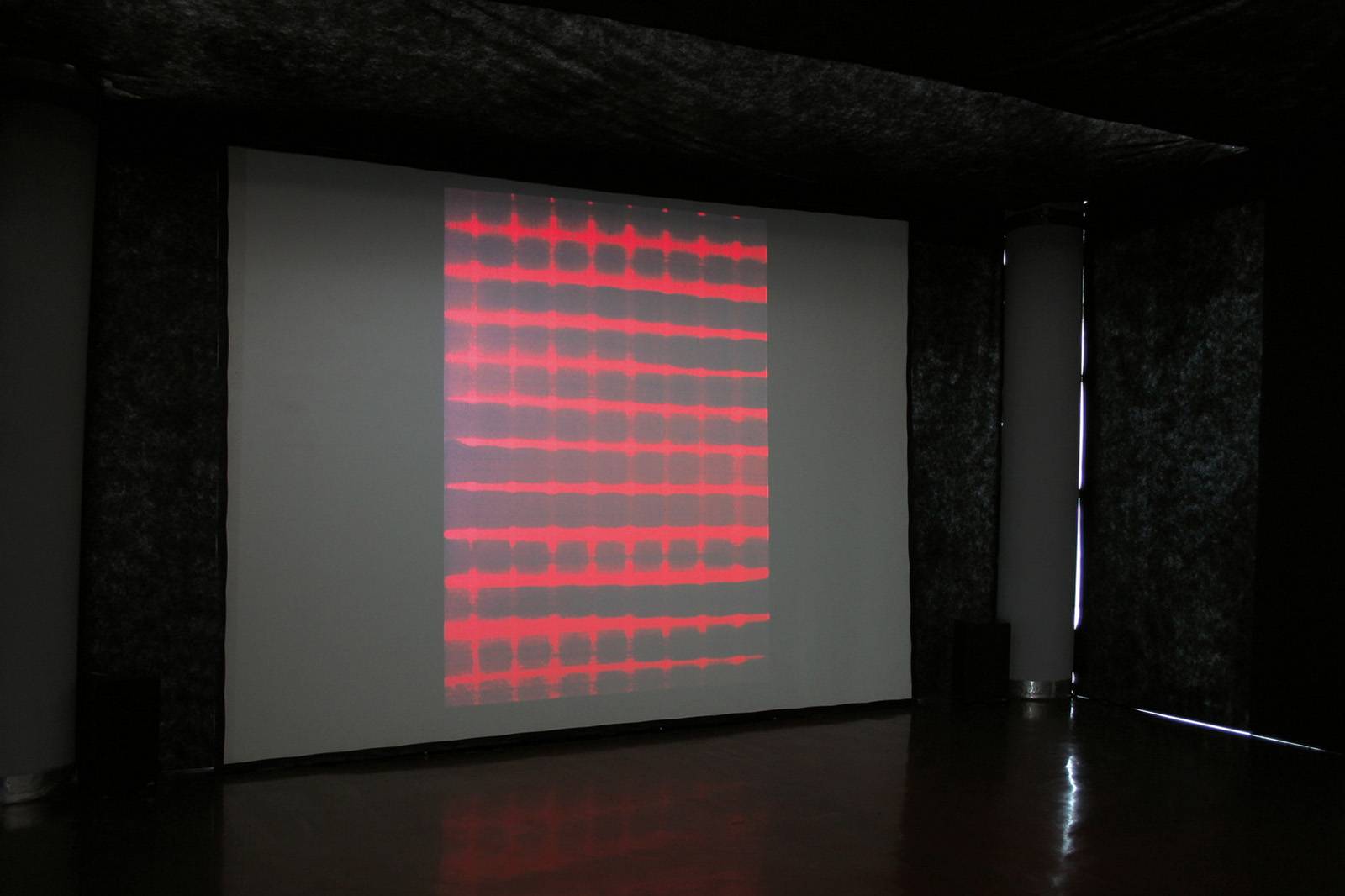 Fotografická dokumentace projektu Dalibor Novotný, 2004. Fotoarchiv Krajské galerie výtvarného umění ve Zlíně. Realizace projektu Milan Brychta.